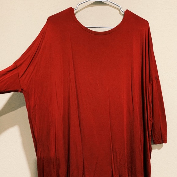 Top - Picture 2 of 2